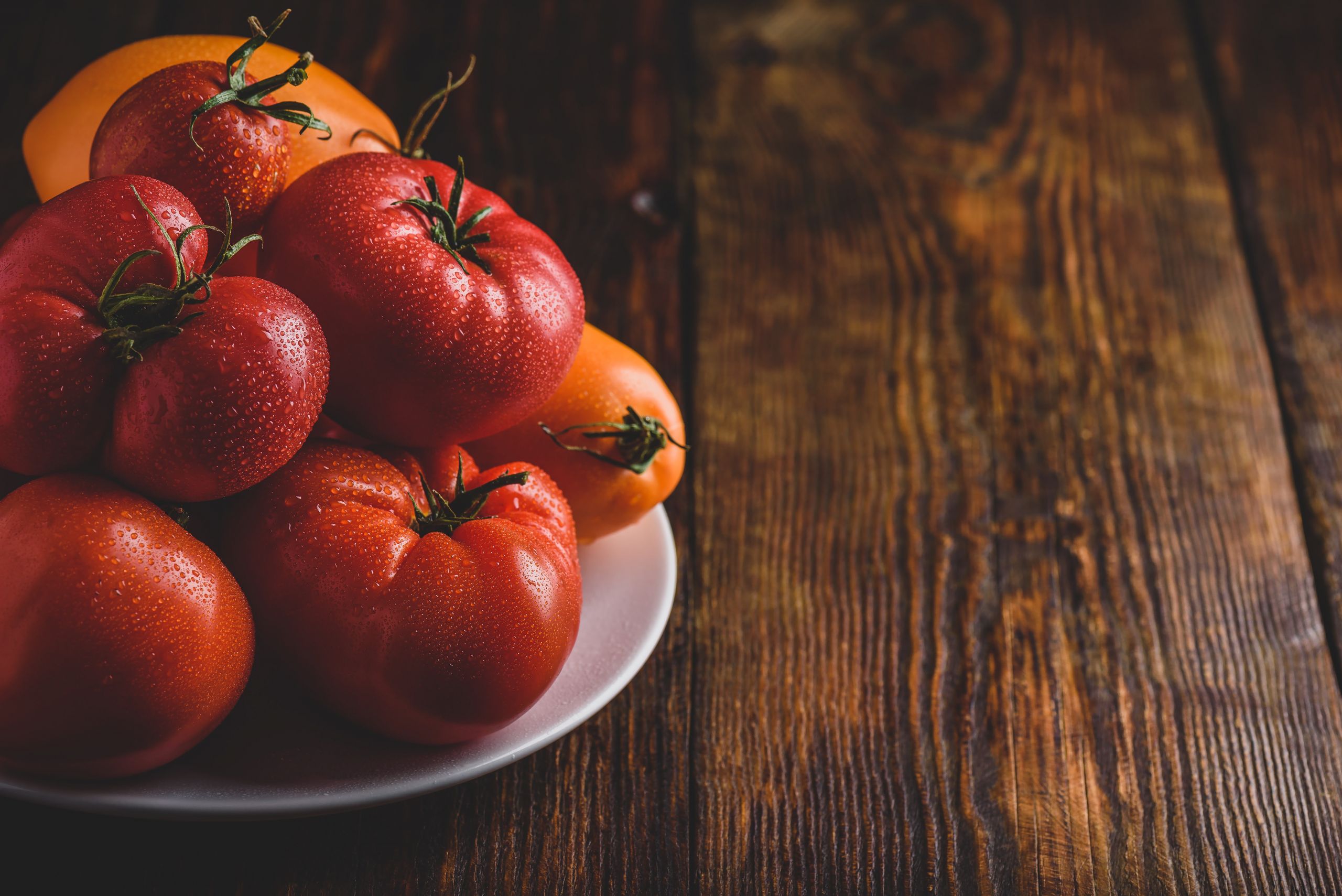 verdura come pomodori patate e zucche possono stare fuori dal frigo