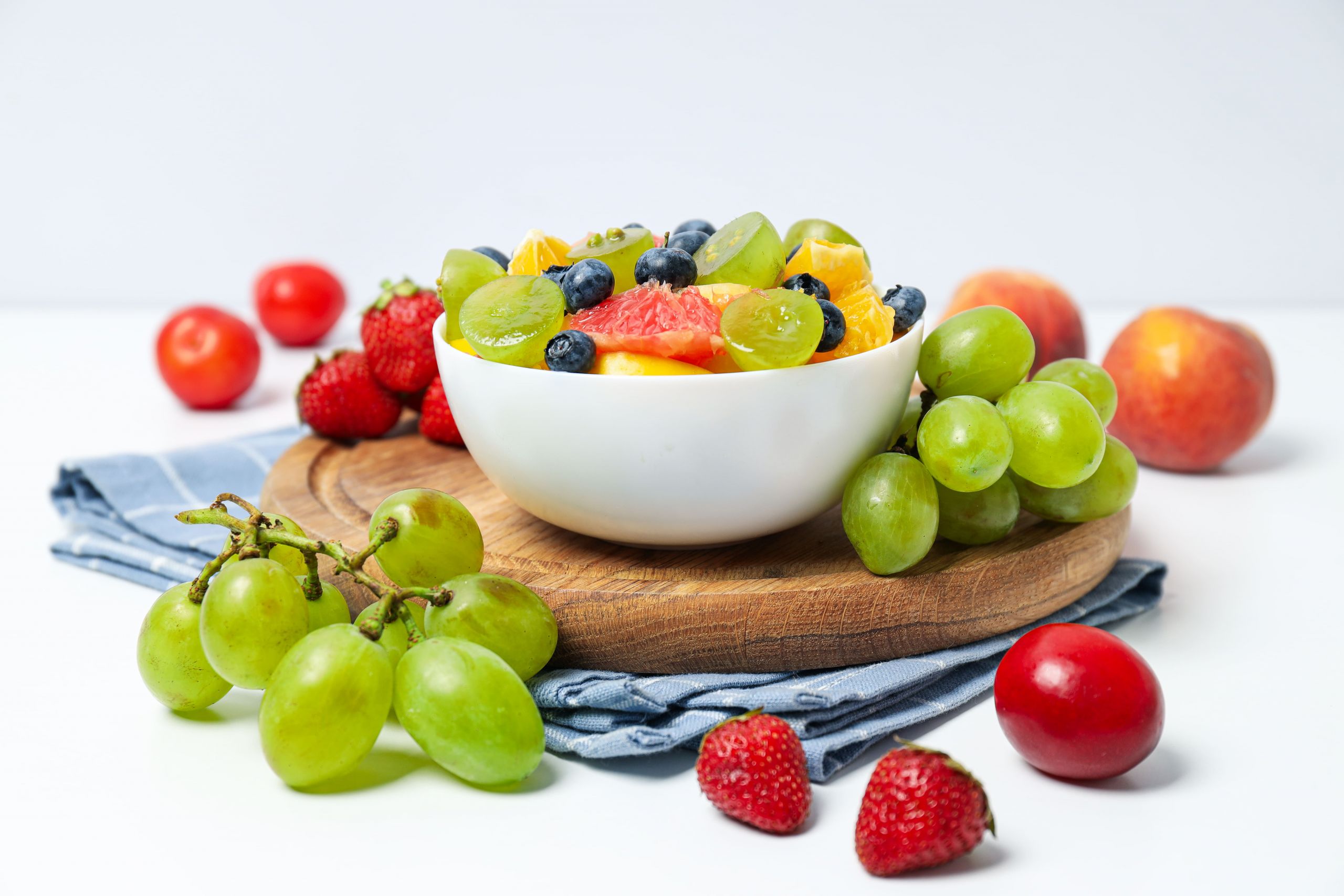 Scodella con macedonia di frutta